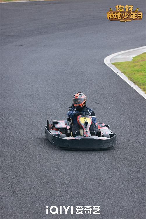 1765165990114599.jpg 3.jpg